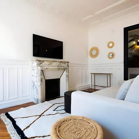 Tbs 322 - Superb With Eiffel Tower View *