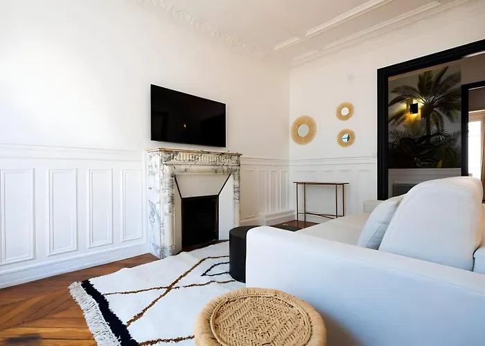 Tbs 322 - Superb With Eiffel Tower View *